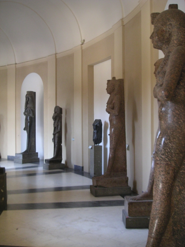 Ein Raum des Gregorianischen Ägyptischen Museums in den Vatikanischen Museen in Rom